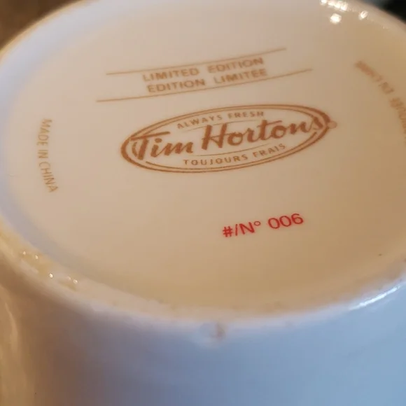 Tim Horton's - Picture 4 of 5